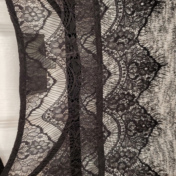 Anthropologie NWT Sparkly Grey Sweater Top with Black Lace Trim! ❤❤❤ - Picture 10 of 16